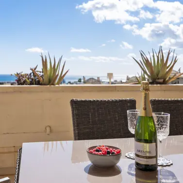 Sale of middle floor apartment in Selwo