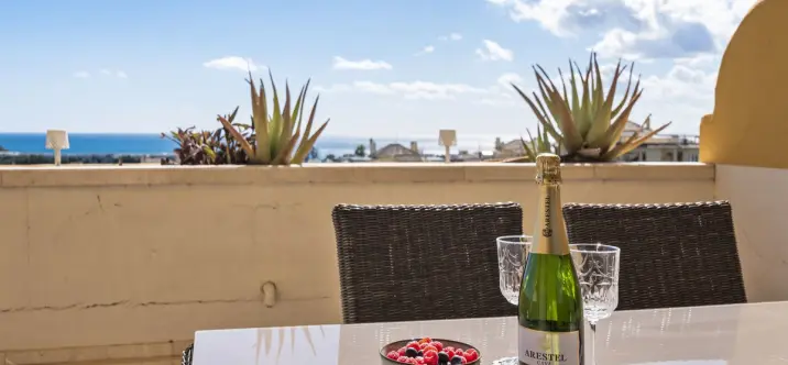 Sale of middle floor apartment in Selwo 3