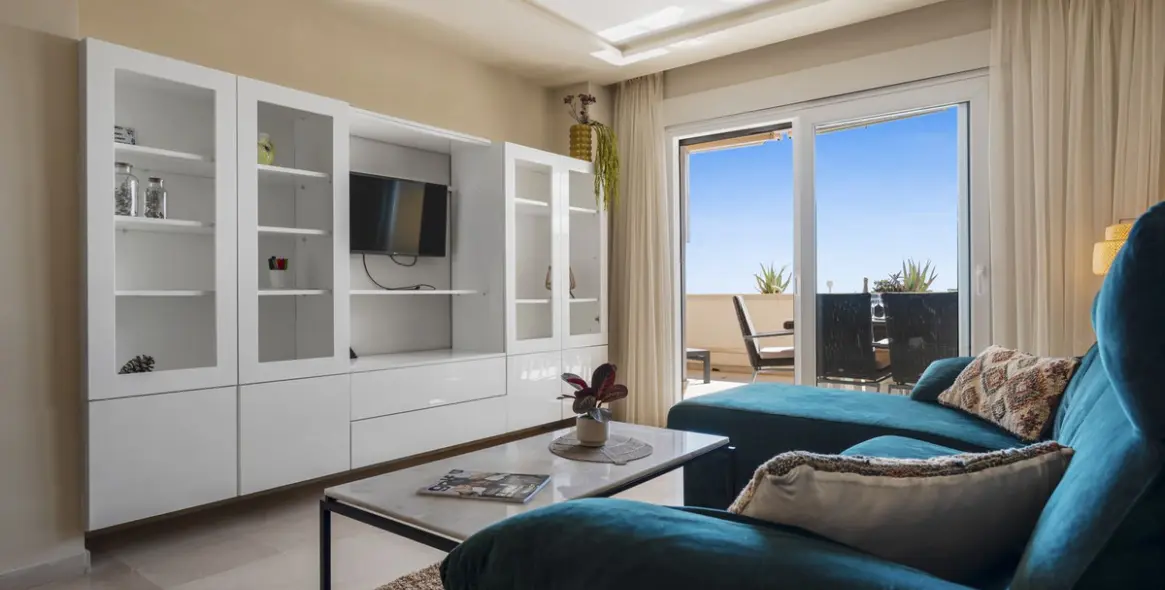 Sale of middle floor apartment in Selwo 5