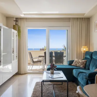 Sale of middle floor apartment in Selwo