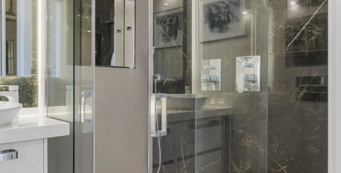 Sale of middle floor apartment in Selwo 15