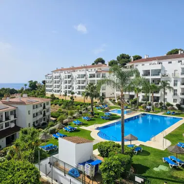 Sale of middle floor apartment in Miraflores