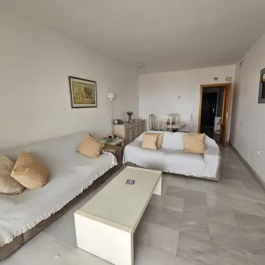 Sale of middle floor apartment in Miraflores