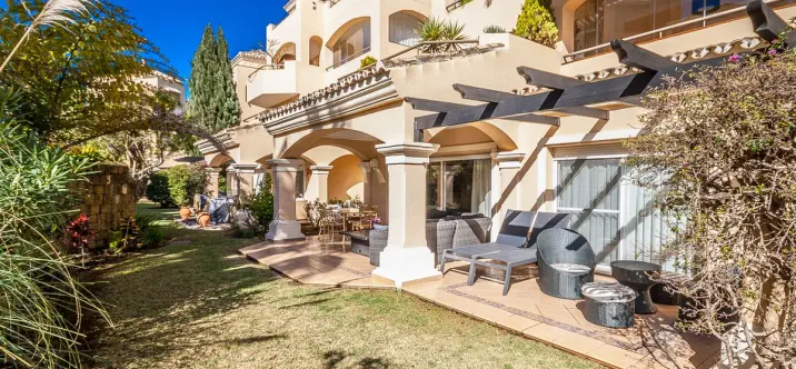 Продажа апартаментов на первом этаже в Elviria 0