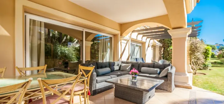 Продажа апартаментов на первом этаже в Elviria 4