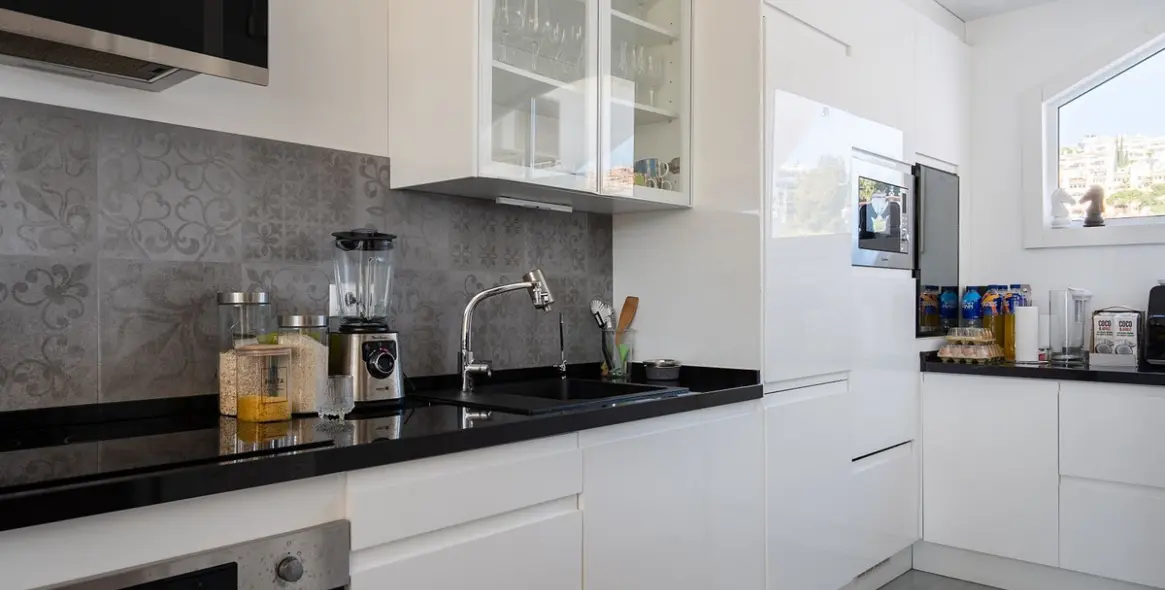 Продажа дома на две семьи в Calahonda 20