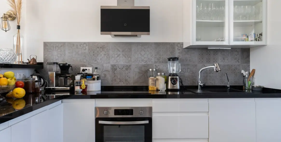 Продажа дома на две семьи в Calahonda 21