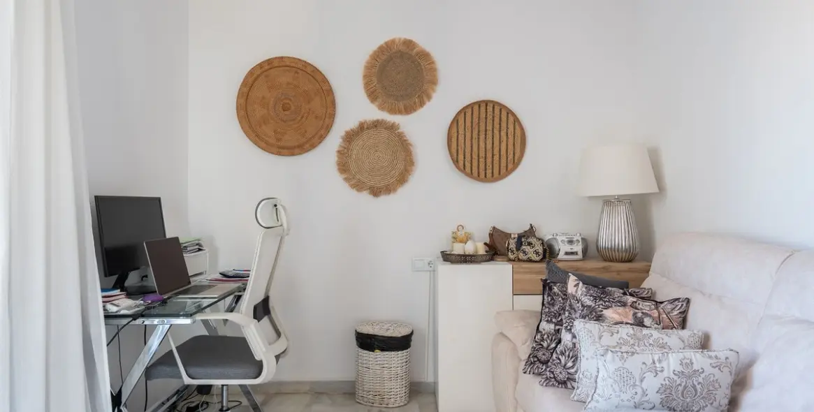 Продажа дома на две семьи в Calahonda 27