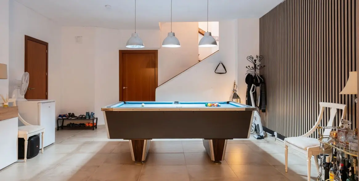 Продажа дома на две семьи в Calahonda 30