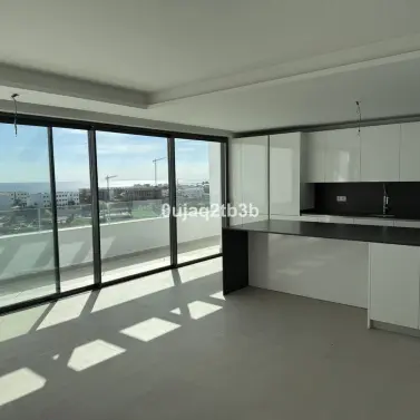 Sale of penthouse in Estepona