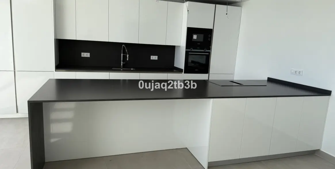 Sale of penthouse in Estepona 5