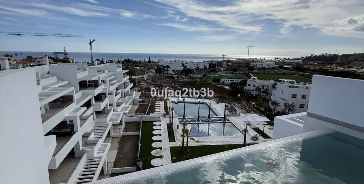 Sale of penthouse in Estepona 9