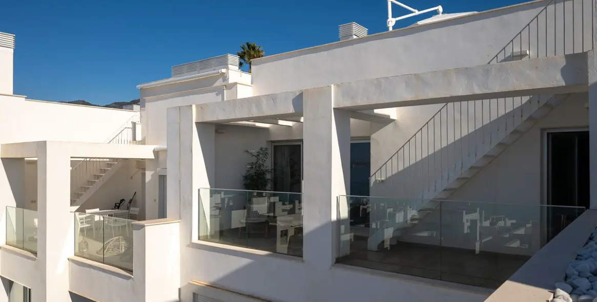 Sale of penthouse duplex in Torrequebrada 21