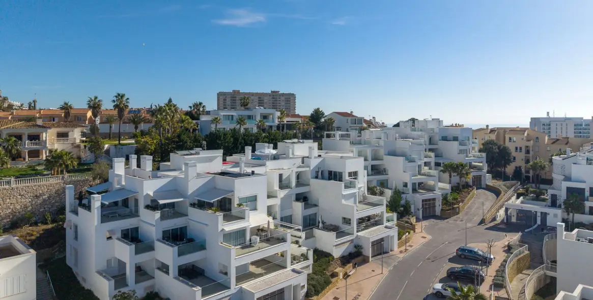 Sale of penthouse duplex in Torrequebrada 42