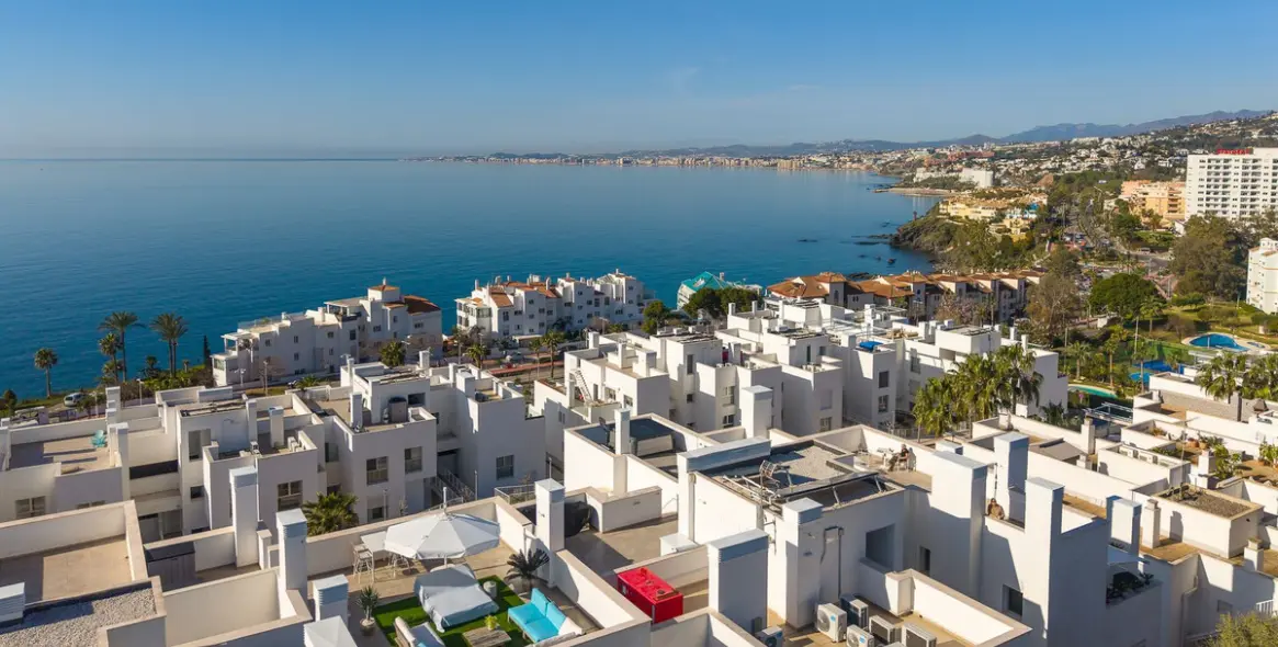 Sale of penthouse duplex in Torrequebrada 54