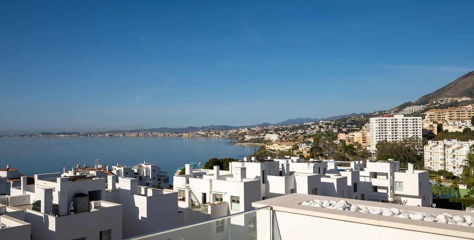 Venta de ático dúplex en Torrequebrada 19