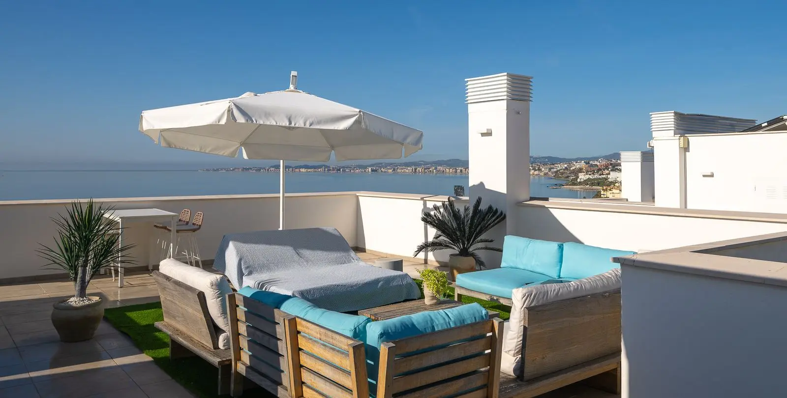 Venta de ático dúplex en Torrequebrada 27