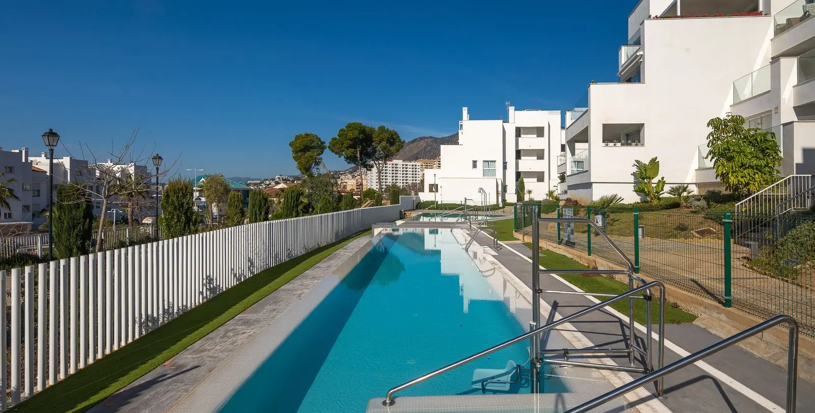 Venta de ático dúplex en Torrequebrada 36
