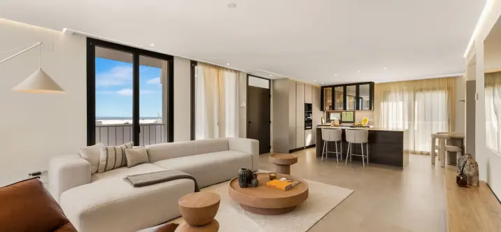 Venta de apartamento en planta media en Nueva Andalucía 0