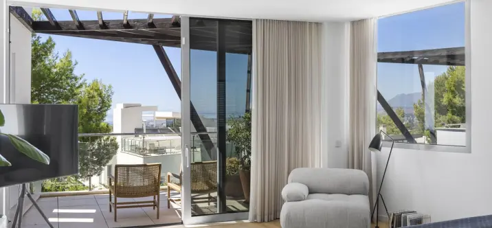 Продажа дома на две семьи в Marbella 4