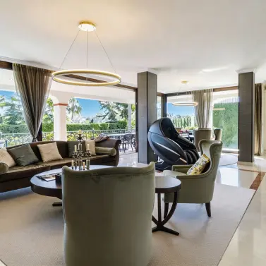 Продажа  отдельно стоящей виллы в Estepona