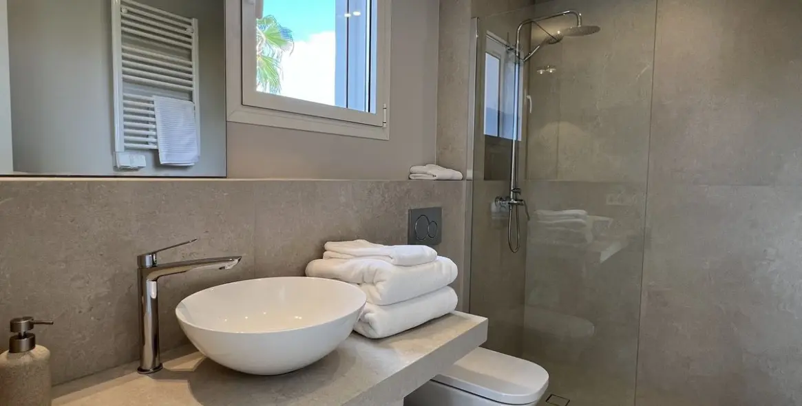 Long-term rent of detached villa in La Cala de Mijas 9