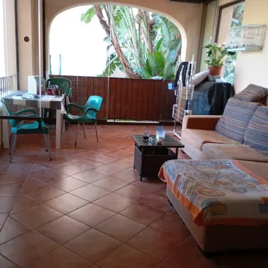 Venta de apartamento en planta baja en Valle Romano