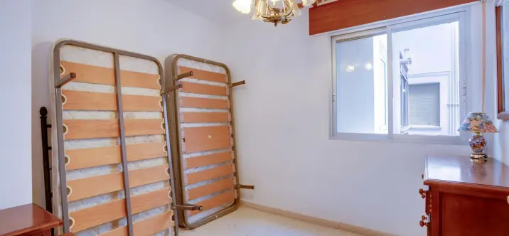 Sale of middle floor apartment in Estepona 4