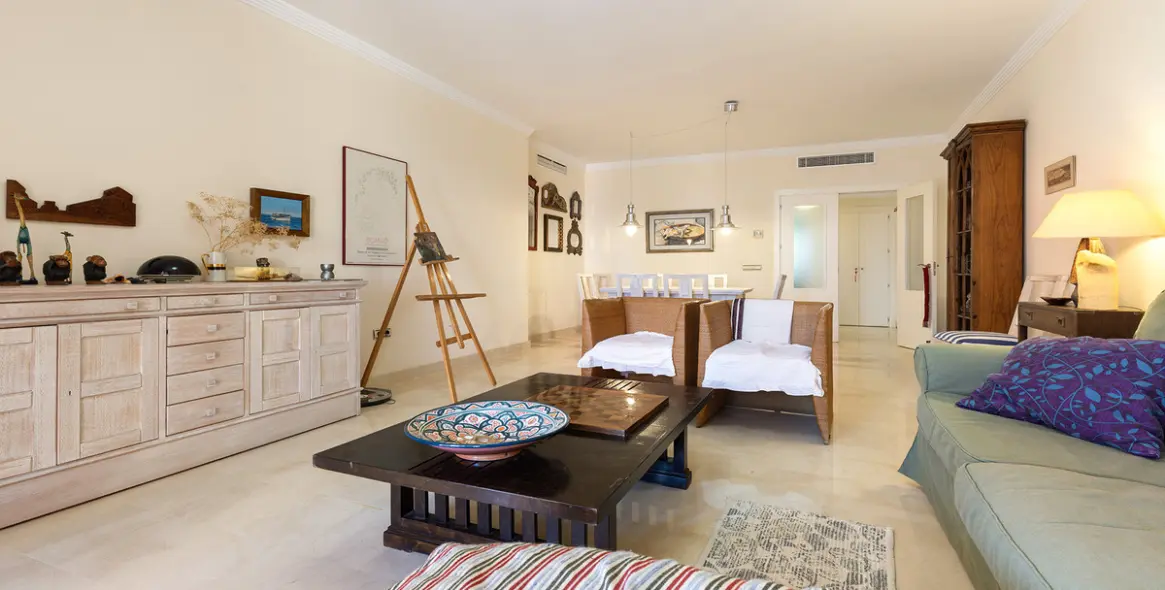 Sale of ground floor apartment in Manilva 3