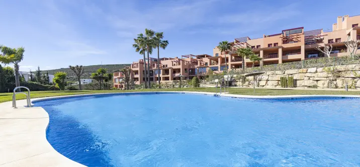 Sale of ground floor apartment in Manilva 4