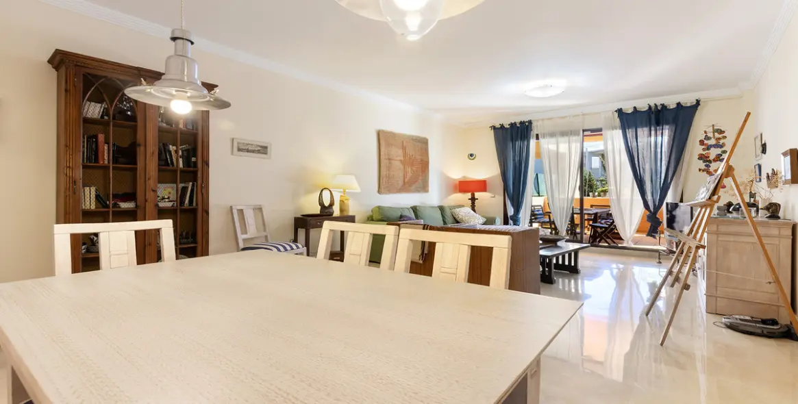 Sale of ground floor apartment in Manilva 7