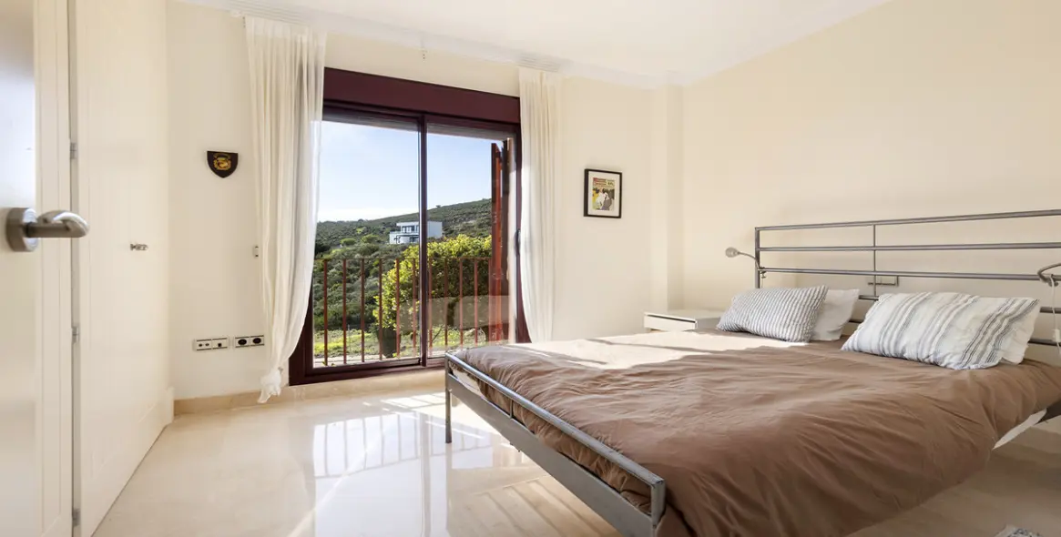 Sale of ground floor apartment in Manilva 15