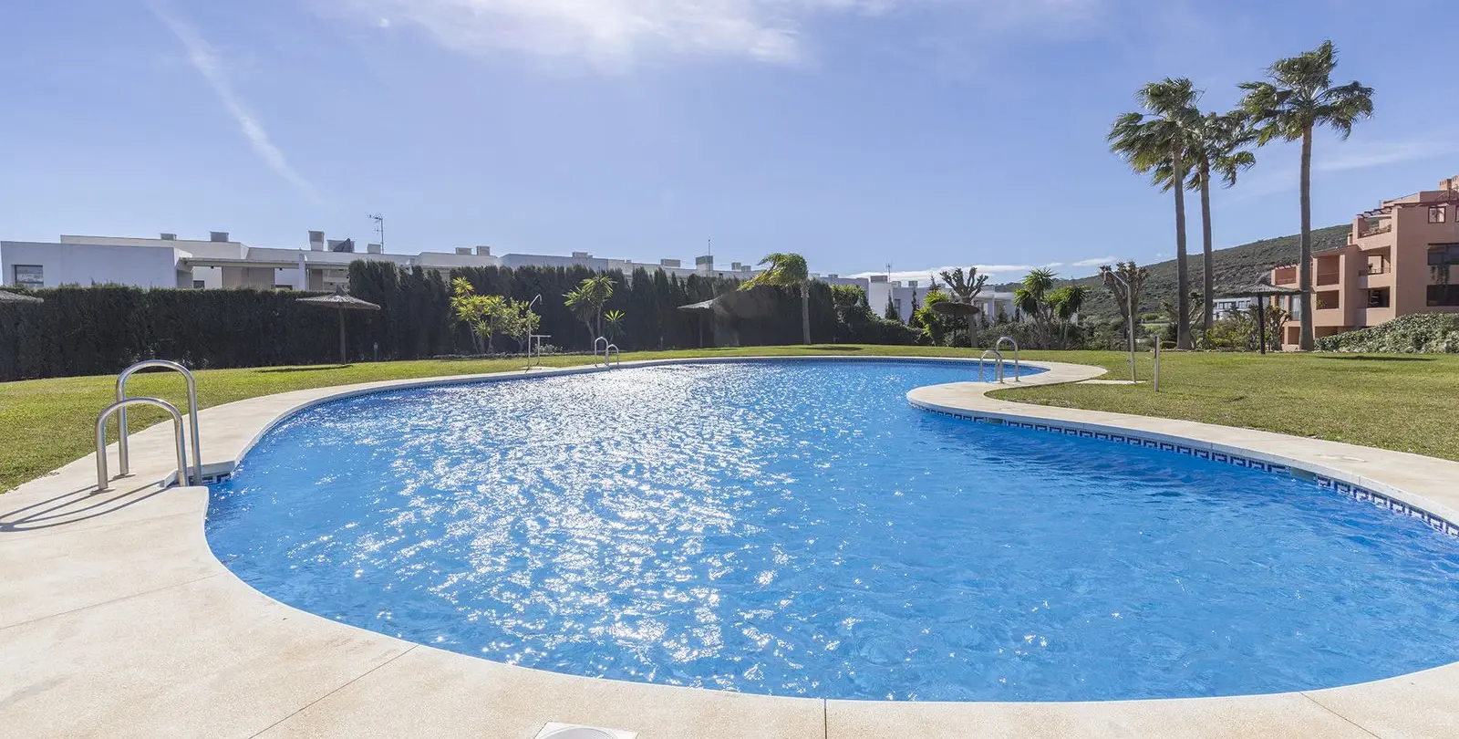 Sale of ground floor apartment in Manilva 21