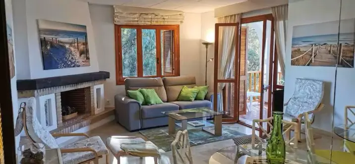Sale of middle floor apartment in Nueva Andalucía 3