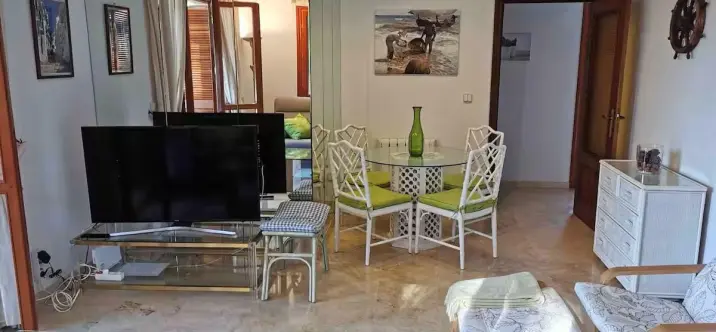 Sale of middle floor apartment in Nueva Andalucía 4