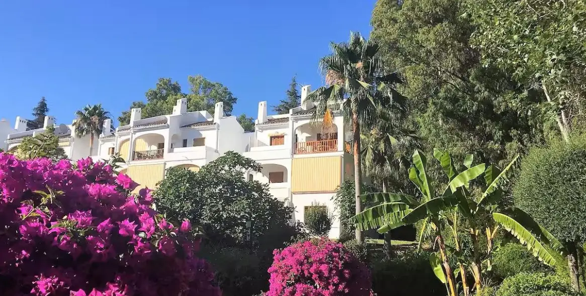 Продажа апартаментов на среднем этаже в Nueva Andalucía 20
