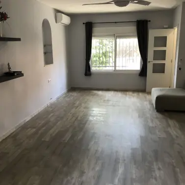 Продажа дома на две семьи в Calahonda