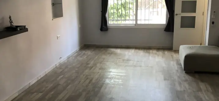 Продажа дома на две семьи в Calahonda 1