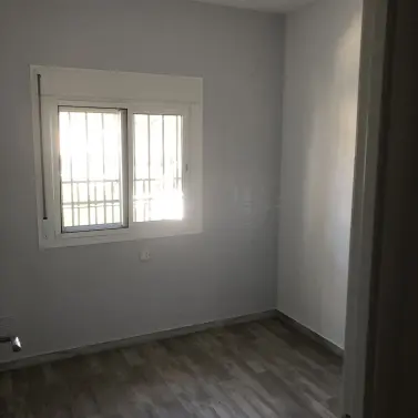 Продажа дома на две семьи в Calahonda