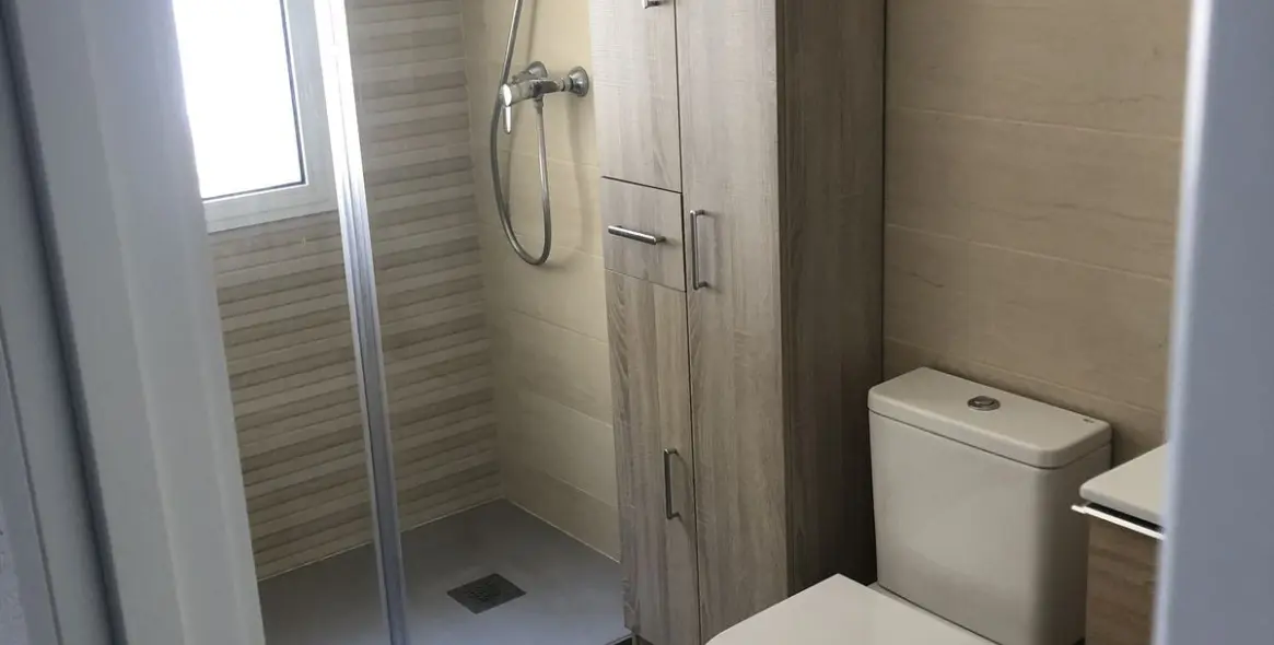 Продажа дома на две семьи в Calahonda 11