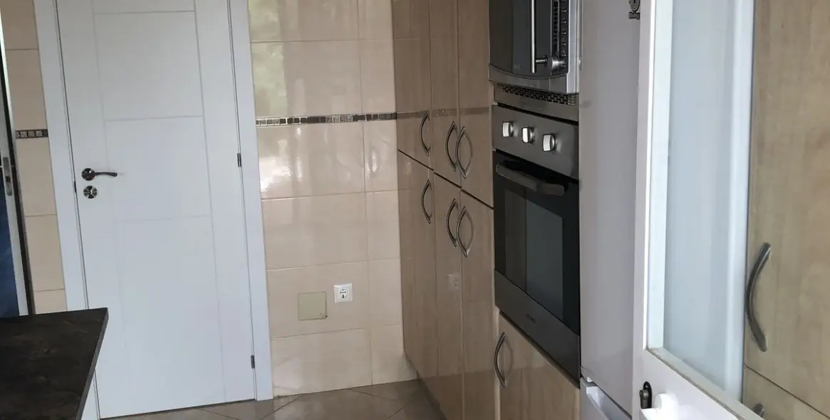 Продажа дома на две семьи в Calahonda 23