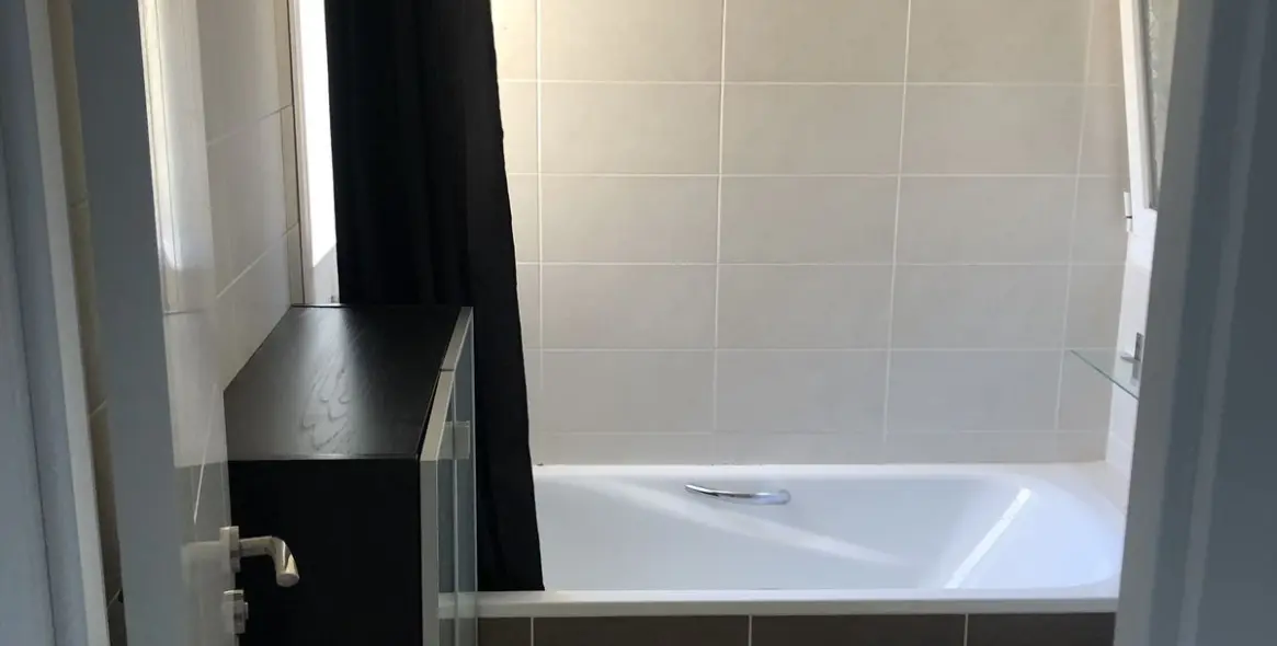 Продажа дома на две семьи в Calahonda 26