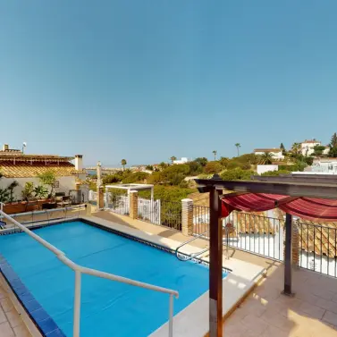 Sale of detached villa in Caleta de Vélez