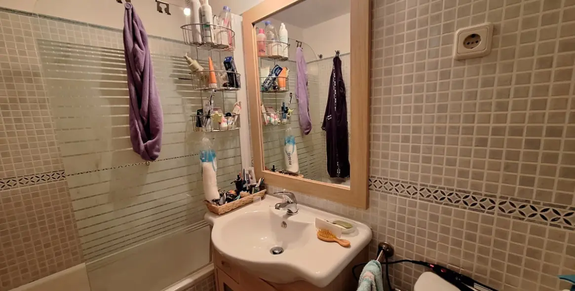 Sale of middle floor apartment in Estepona 20