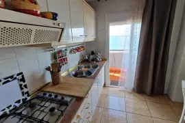 Image 9 thumb