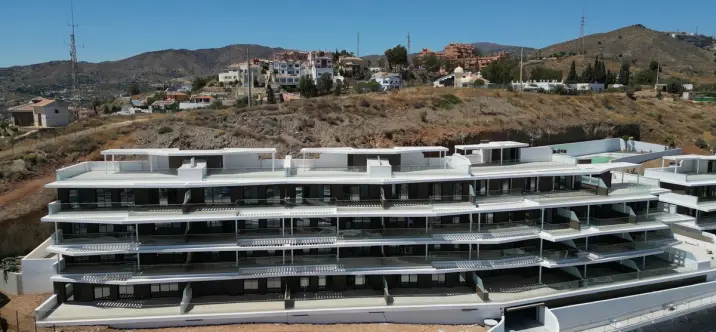 Sale of middle floor apartment in Rincón de la Victoria 1
