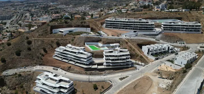 Sale of middle floor apartment in Rincón de la Victoria 3