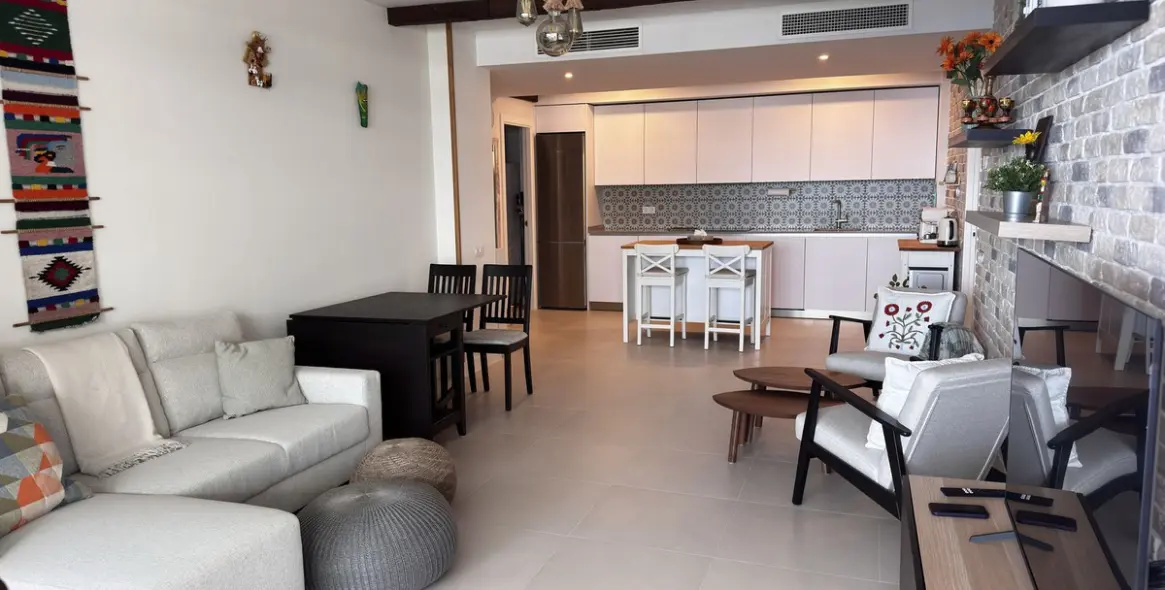 Sale of middle floor apartment in Rincón de la Victoria 5