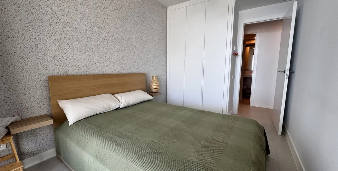 Sale of middle floor apartment in Rincón de la Victoria 18