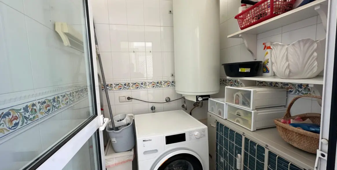 Venta de apartamento en planta media en Nueva Andalucía 19